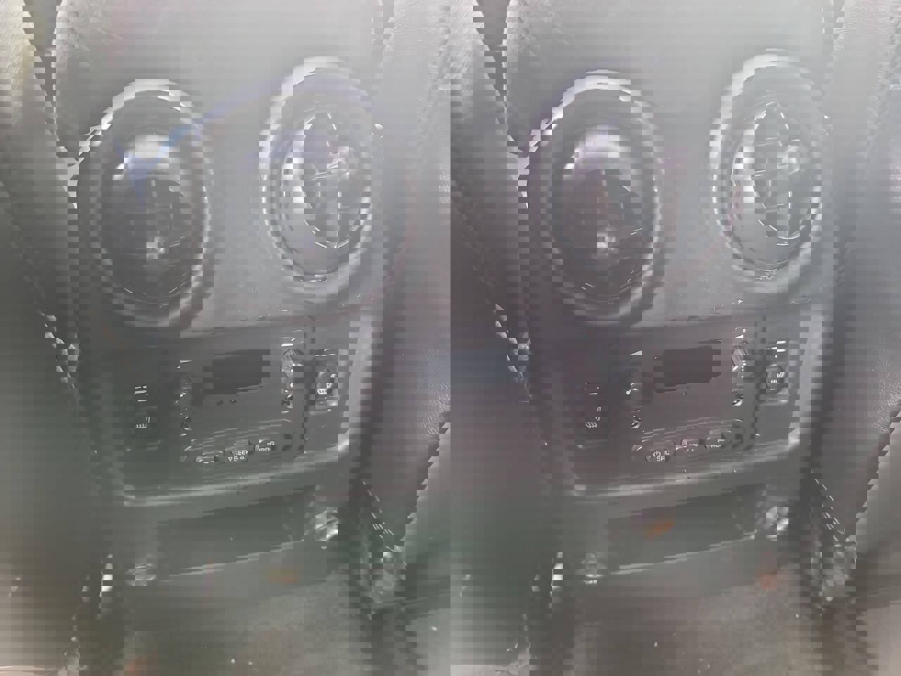 Used 2006 HUMMER H2 Base 4dr SUV 4WD image 32