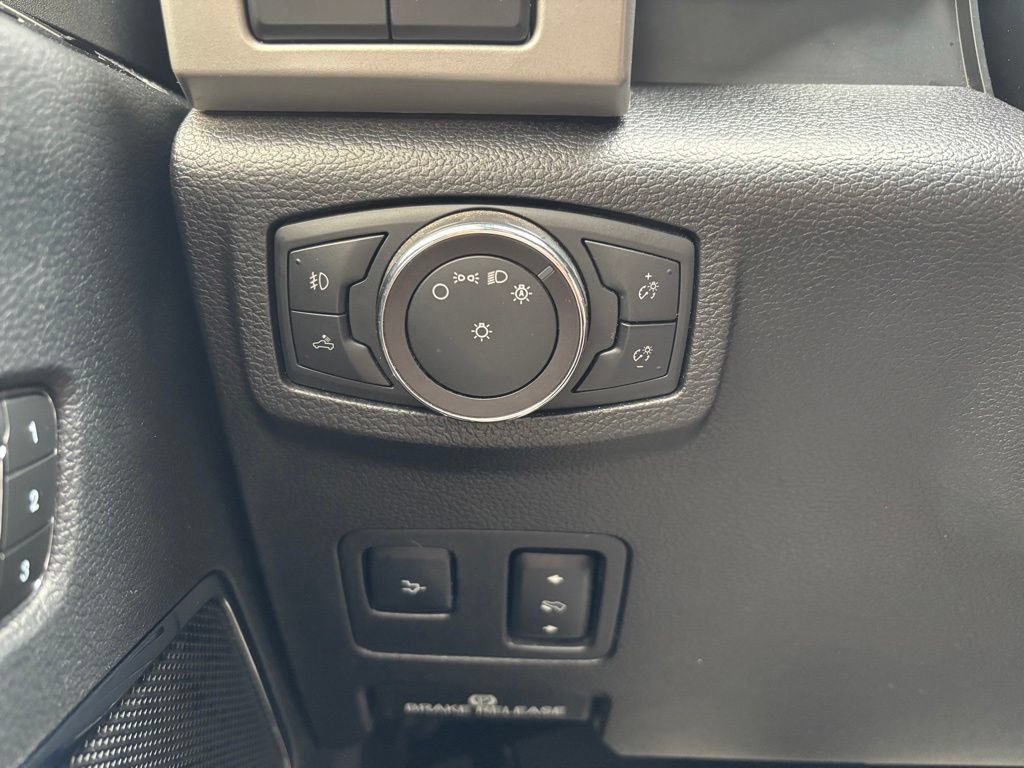 Used 2019 Ford F250 Lariat w/ Lariat Ultimate Package AWD/4WD image 34