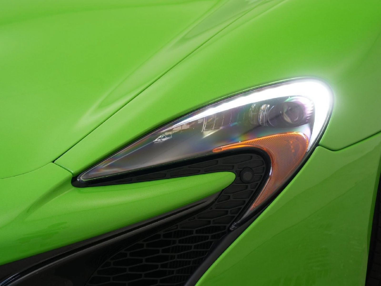 Used 2015 McLaren 650S Spider RWD image 11