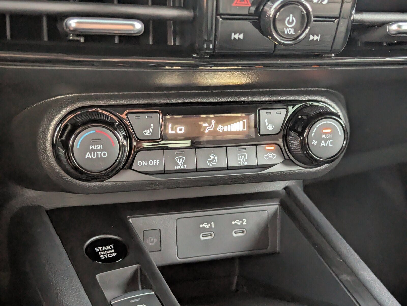 New 2026 Nissan Kicks SV w/ SV Premium Package FWD image 20