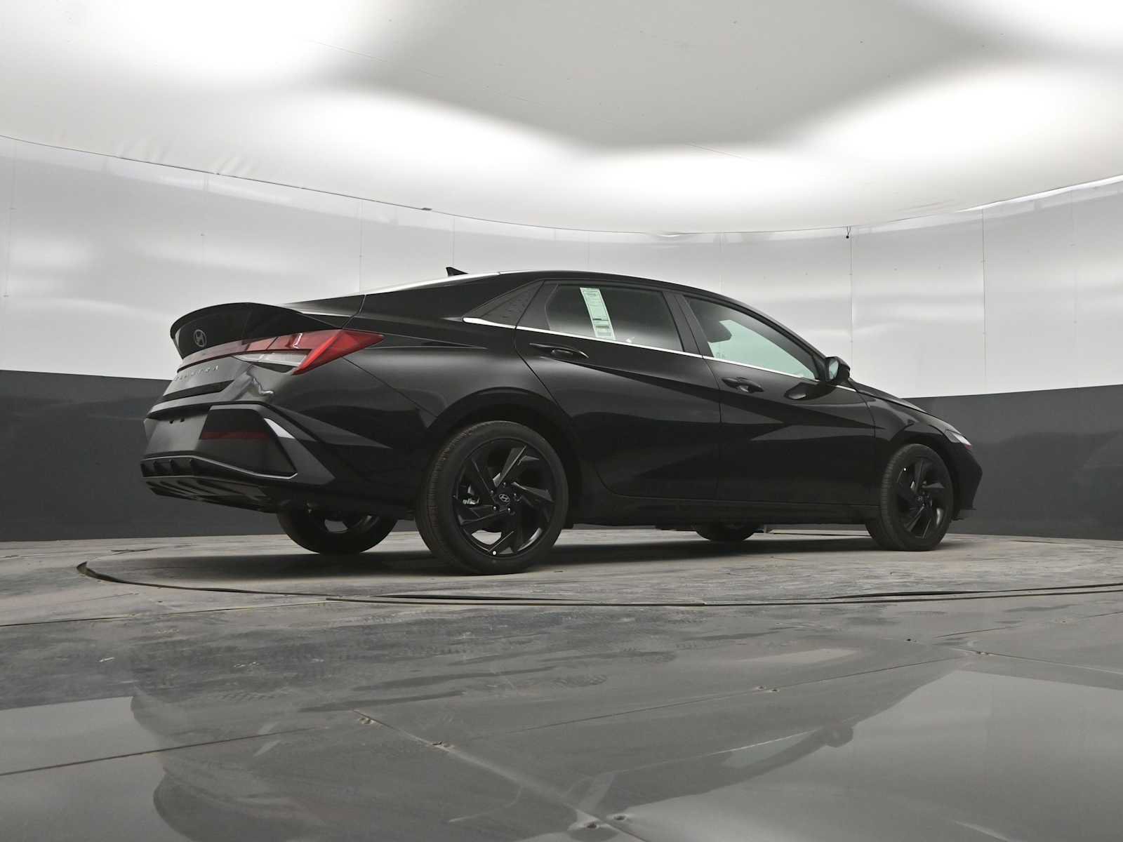 New 2026 Hyundai Elantra SEL Sport FWD image 37
