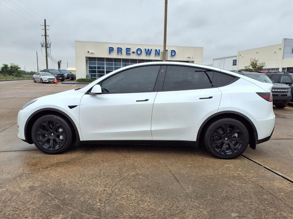 Used 2021 Tesla Model Y Long Range AWD/4WD image 3