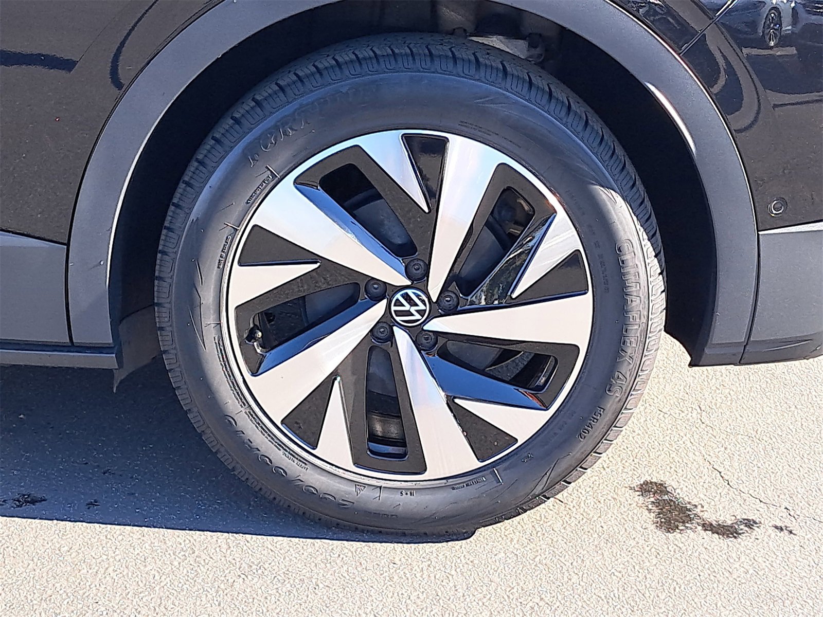 Certified 2023 Volkswagen ID.4 Standard image 33