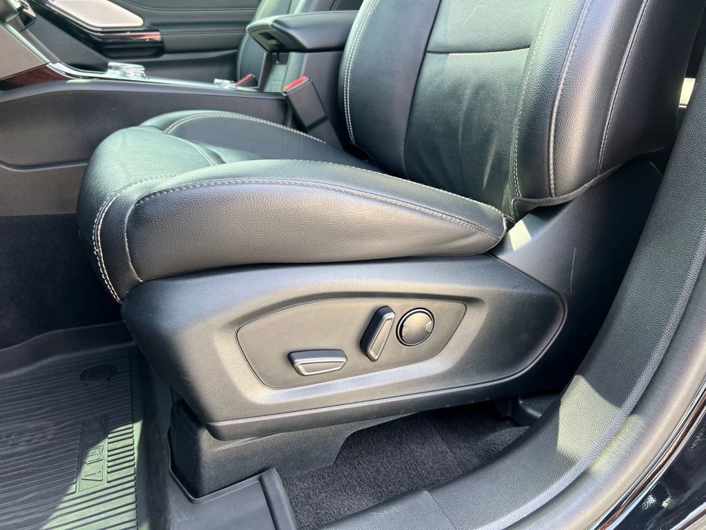 Used 2023 Ford Explorer ST w/ Equipment Group 401A AWD/4WD image 15