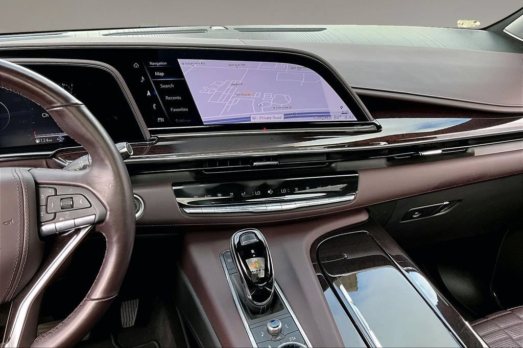 Used 2023 Cadillac Escalade Sport Platinum w/ LPO, ONYX Package AWD/4WD image 6