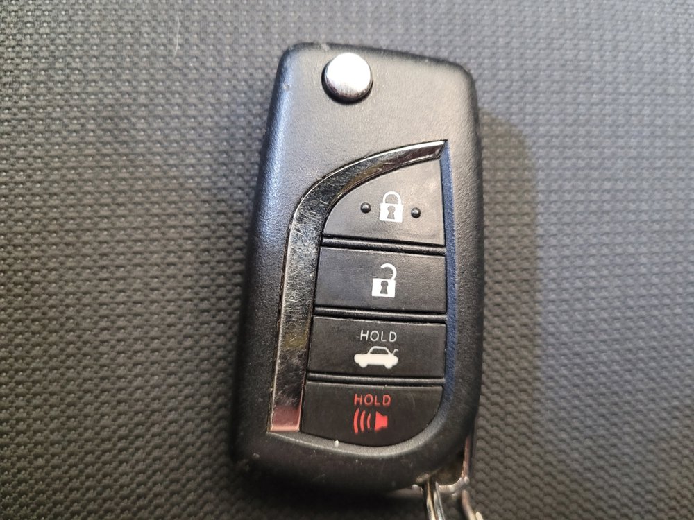 Used 2025 Toyota Corolla LE FWD image 32