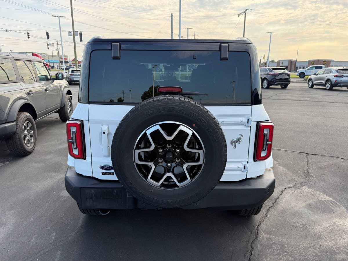Used 2025 Ford Bronco Outer Banks AWD/4WD image 5