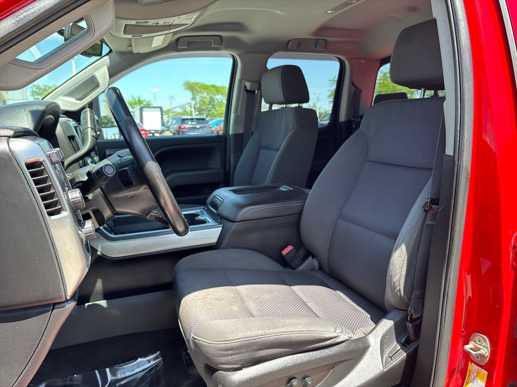 Used 2018 Chevrolet Silverado 2500 LT w/ LT Convenience Package AWD/4WD image 9