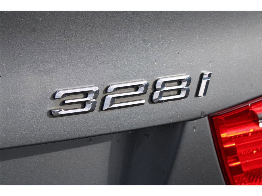 Used 2011 BMW 328i xDrive Wagon image 35