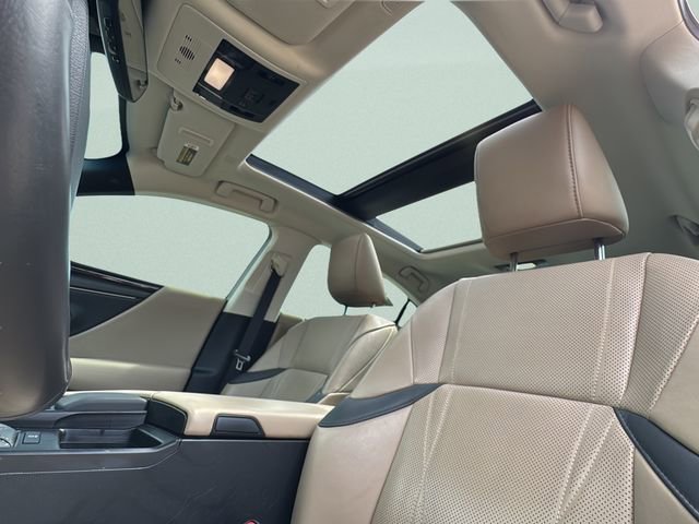 Used 2021 Lexus ES 350 Luxury w/ Accessory Package 2 image 15