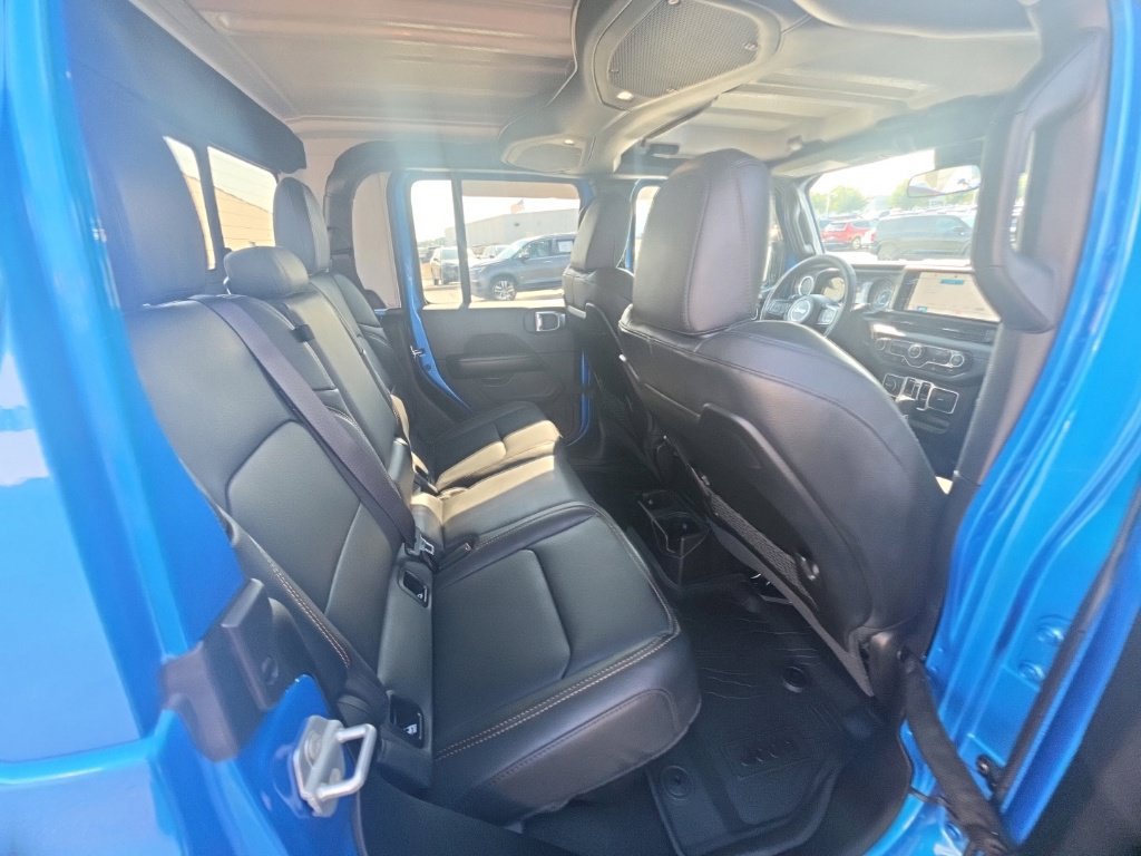Used 2025 Jeep Gladiator Sport AWD/4WD image 29