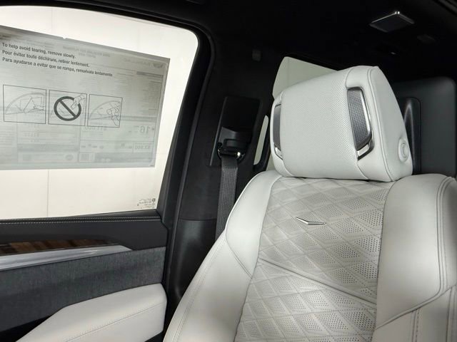 New 2026 Cadillac Escalade ESV Platinum Sport AWD/4WD image 21