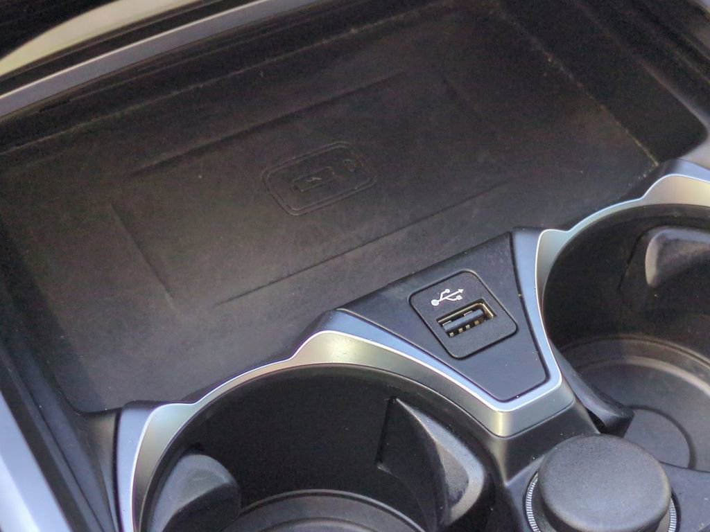 Used 2022 BMW 750i xDrive w/ Executive Package image 24