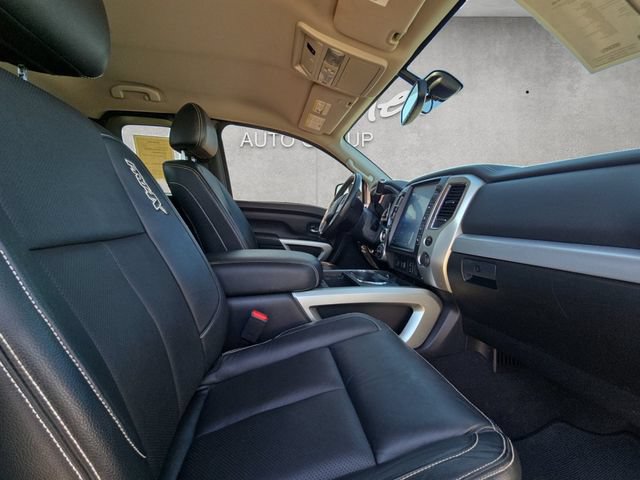 Used 2017 Nissan Titan PRO-4X w/ Pro-4x Convenience Package AWD/4WD image 24