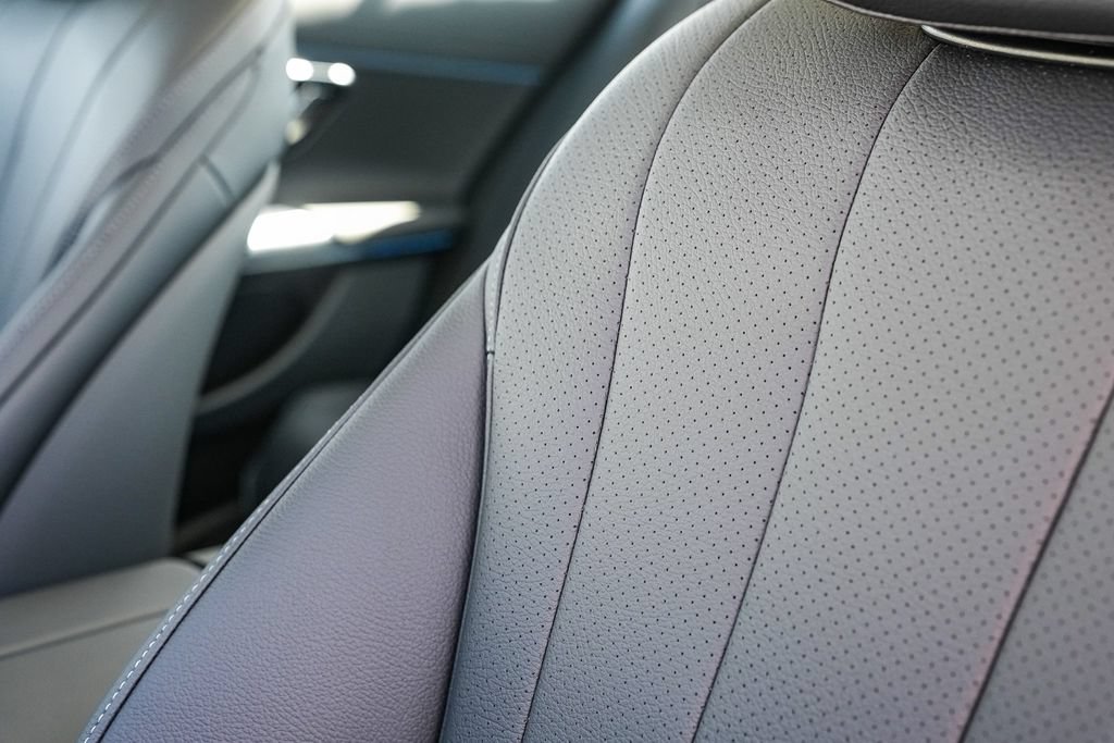 New 2026 Mercedes-Benz E 350 4MATIC Sedan image 24