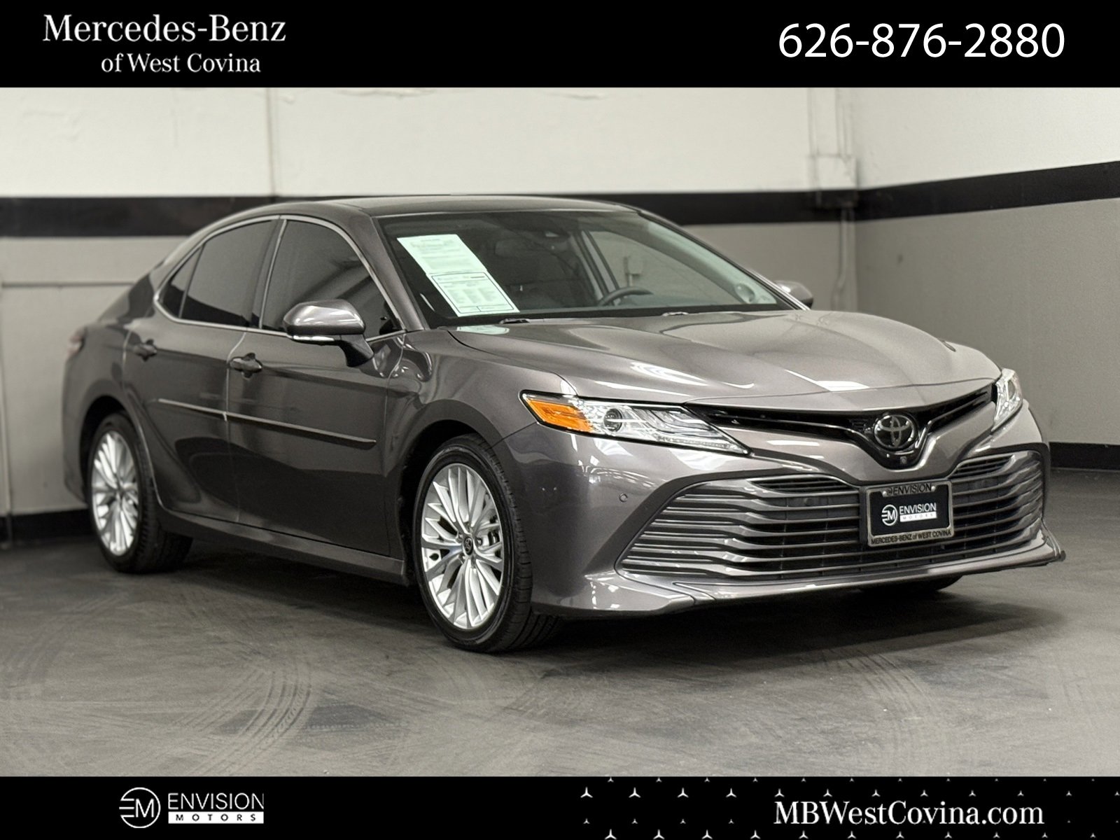 Used 2020 Toyota Camry XLE image 1