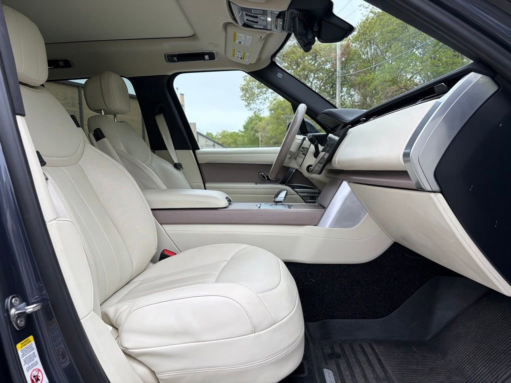 Certified 2024 Land Rover Range Rover SE AWD/4WD image 15