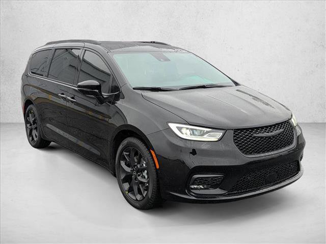 New 2026 Chrysler Pacifica Select w/ S Appearance Package video 3