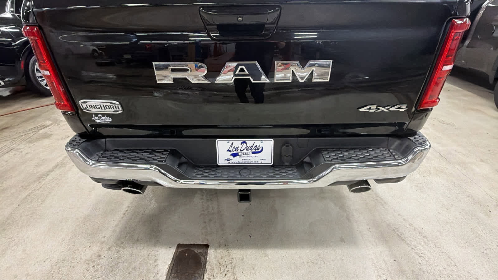 Used 2025 RAM 1500 Limited w/ Off Road Group image 29