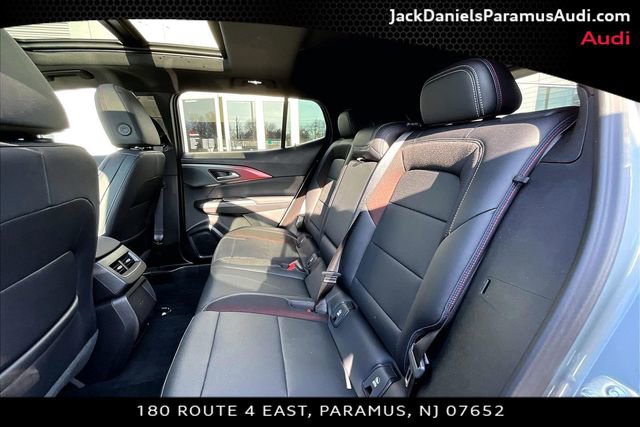 Used 2025 Chevrolet Equinox EV RS image 18