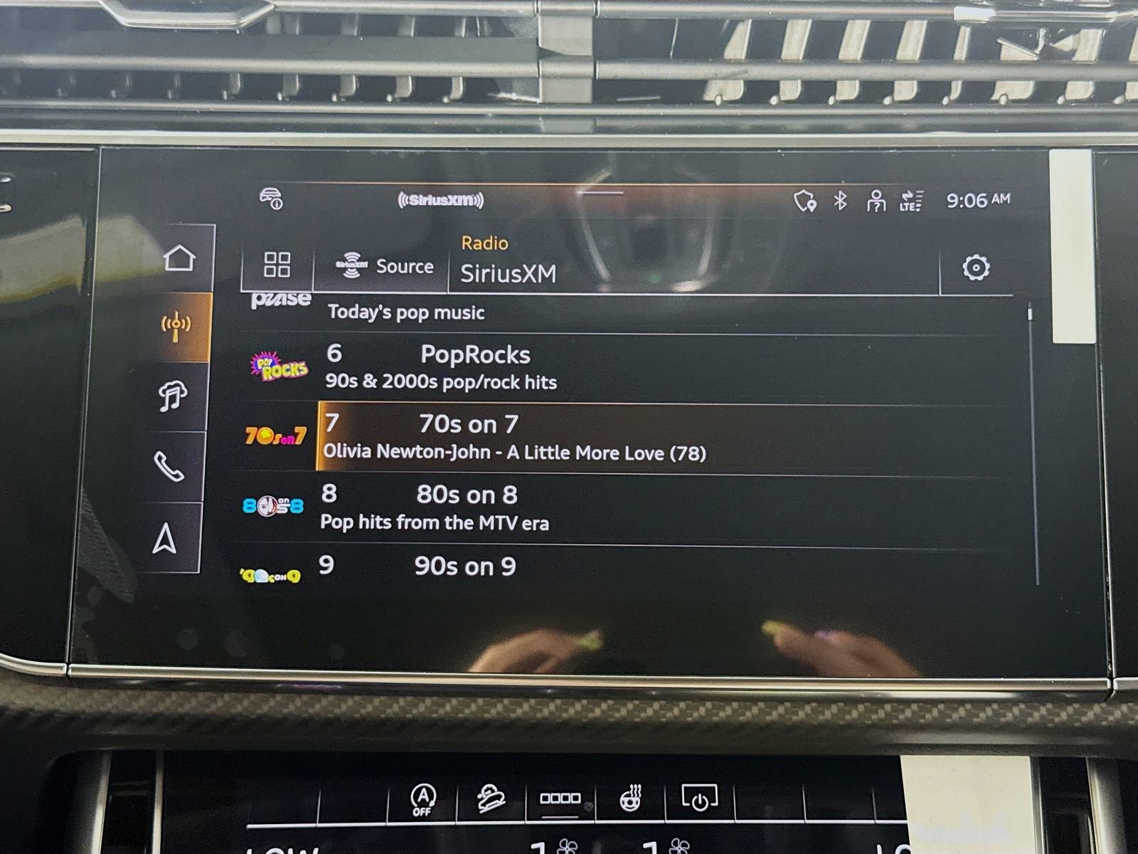 New 2026 Audi SQ7 Premium Plus AWD/4WD image 15