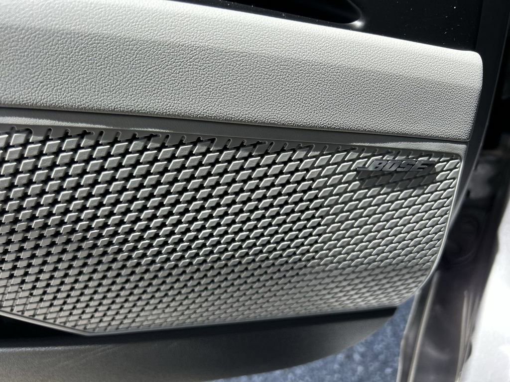 New 2025 Hyundai Elantra Limited image 22