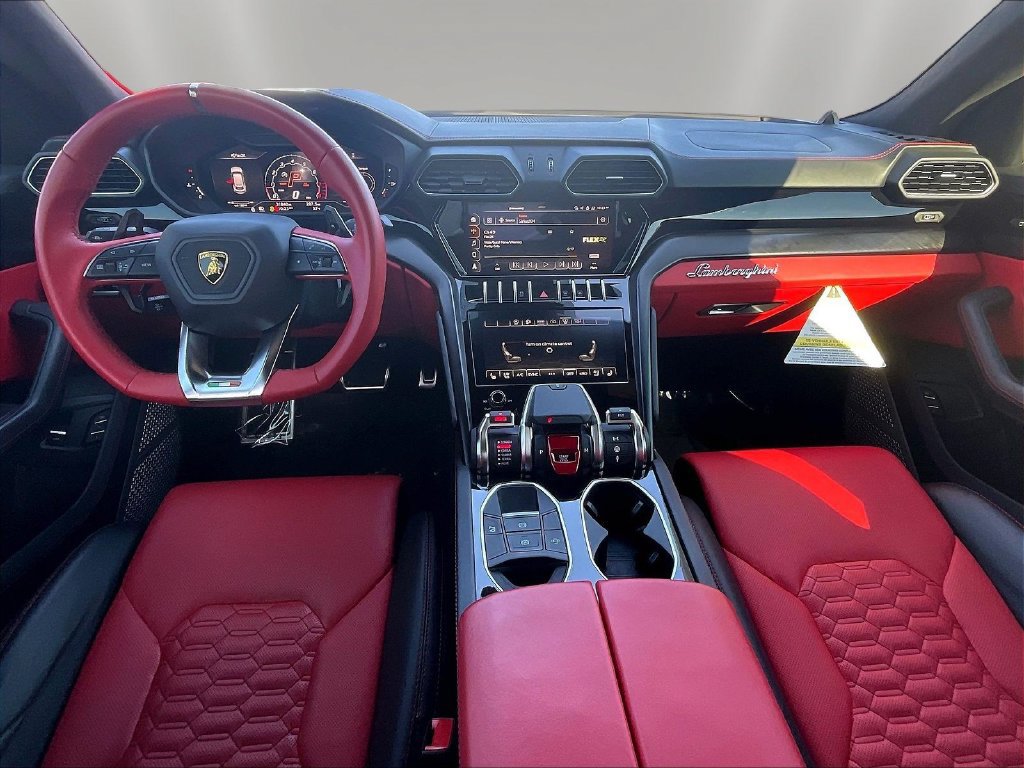 Used 2022 Lamborghini Urus AWD/4WD image 7