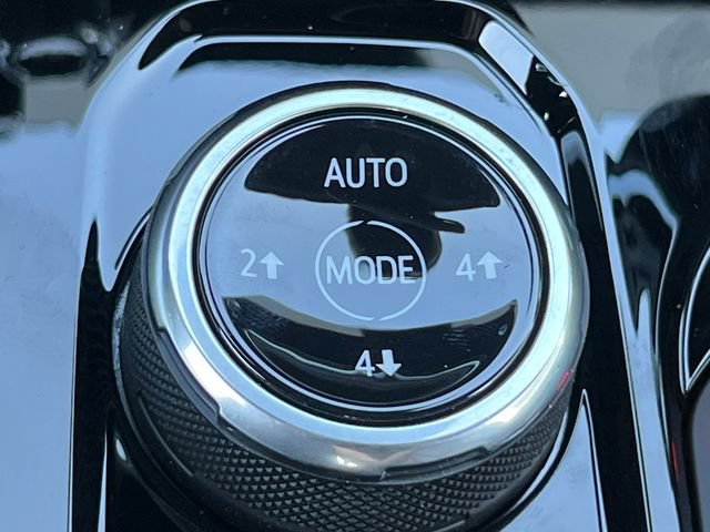 New 2026 Chevrolet Colorado ZR2 w/ Technology Package AWD/4WD image 38