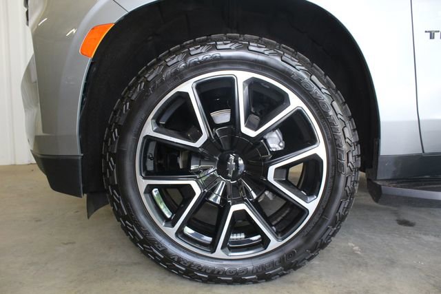Used 2023 Chevrolet Tahoe RST w/ Luxury Package AWD/4WD image 30