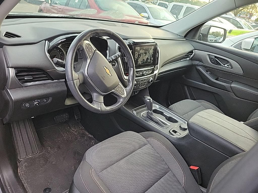 Used 2020 Chevrolet Traverse LT w/ Driver Confidence II Package AWD/4WD image 7