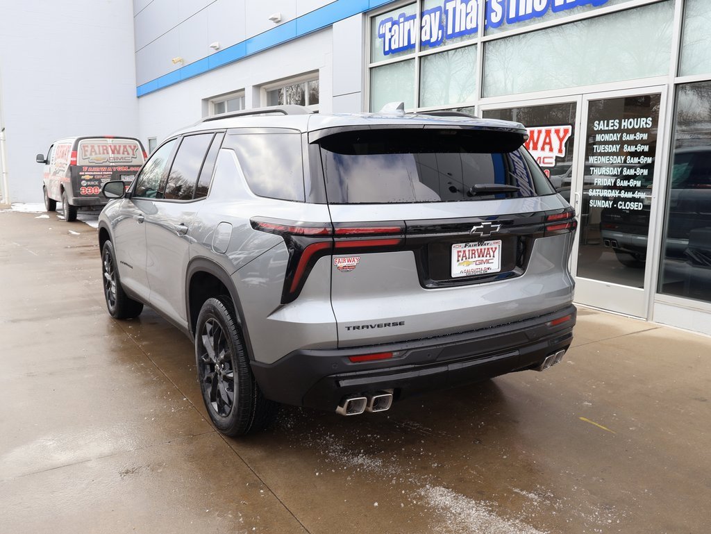 New 2026 Chevrolet Traverse LT image 8