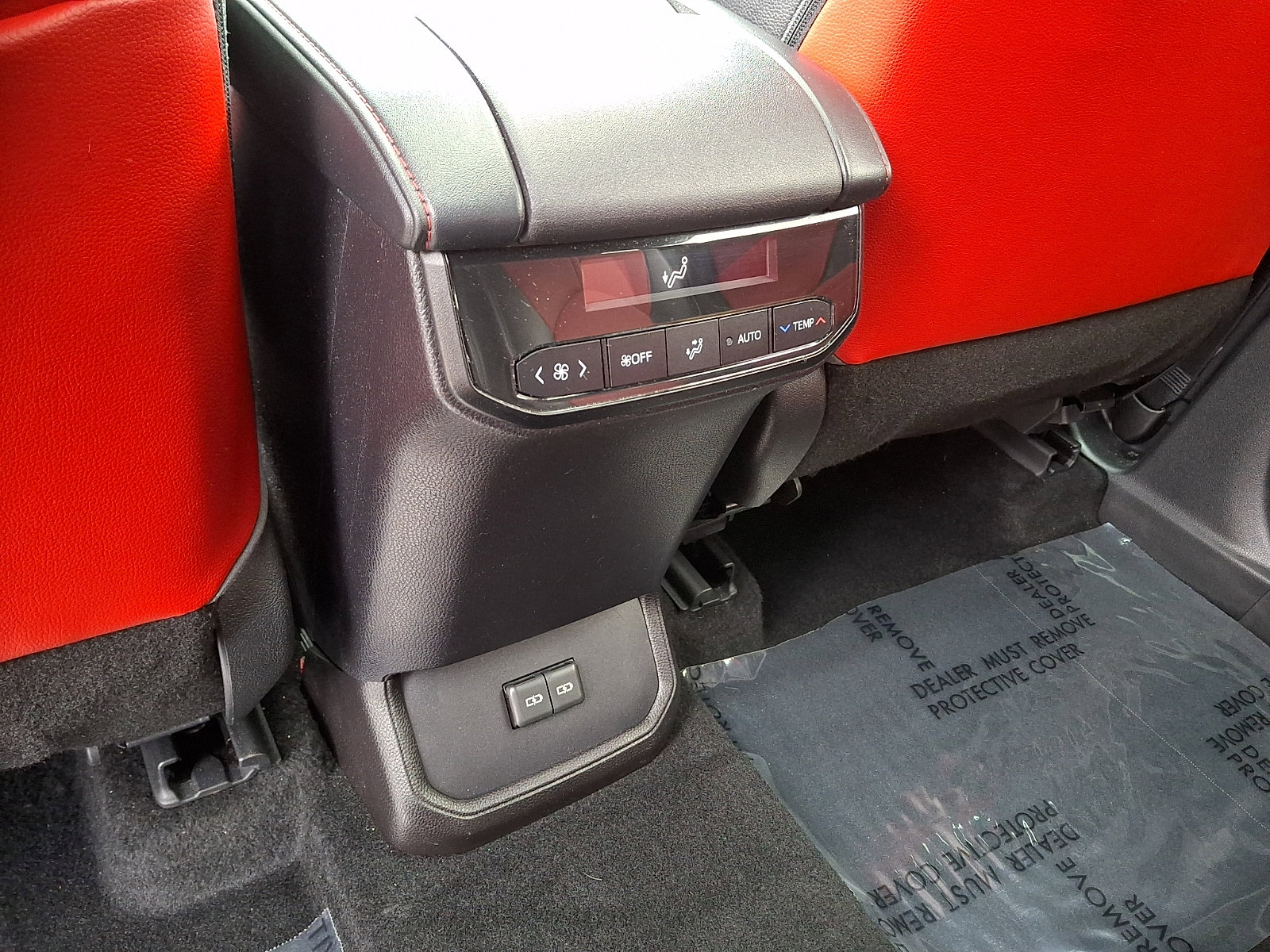 Used 2022 Toyota Highlander XSE image 11