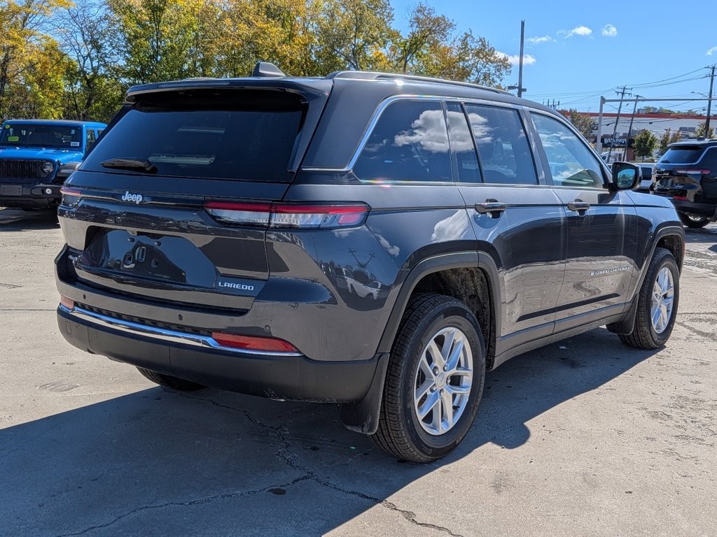 New 2026 Jeep Grand Cherokee Laredo X AWD/4WD image 5