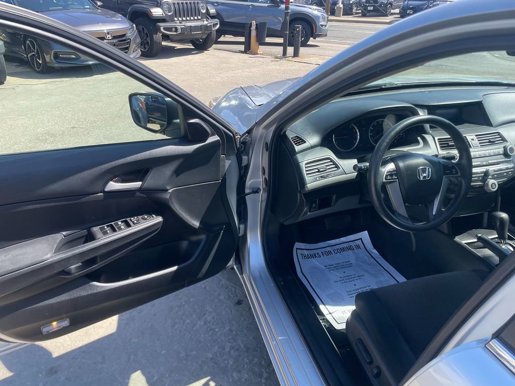 Used 2009 Honda Accord LX-P image 10