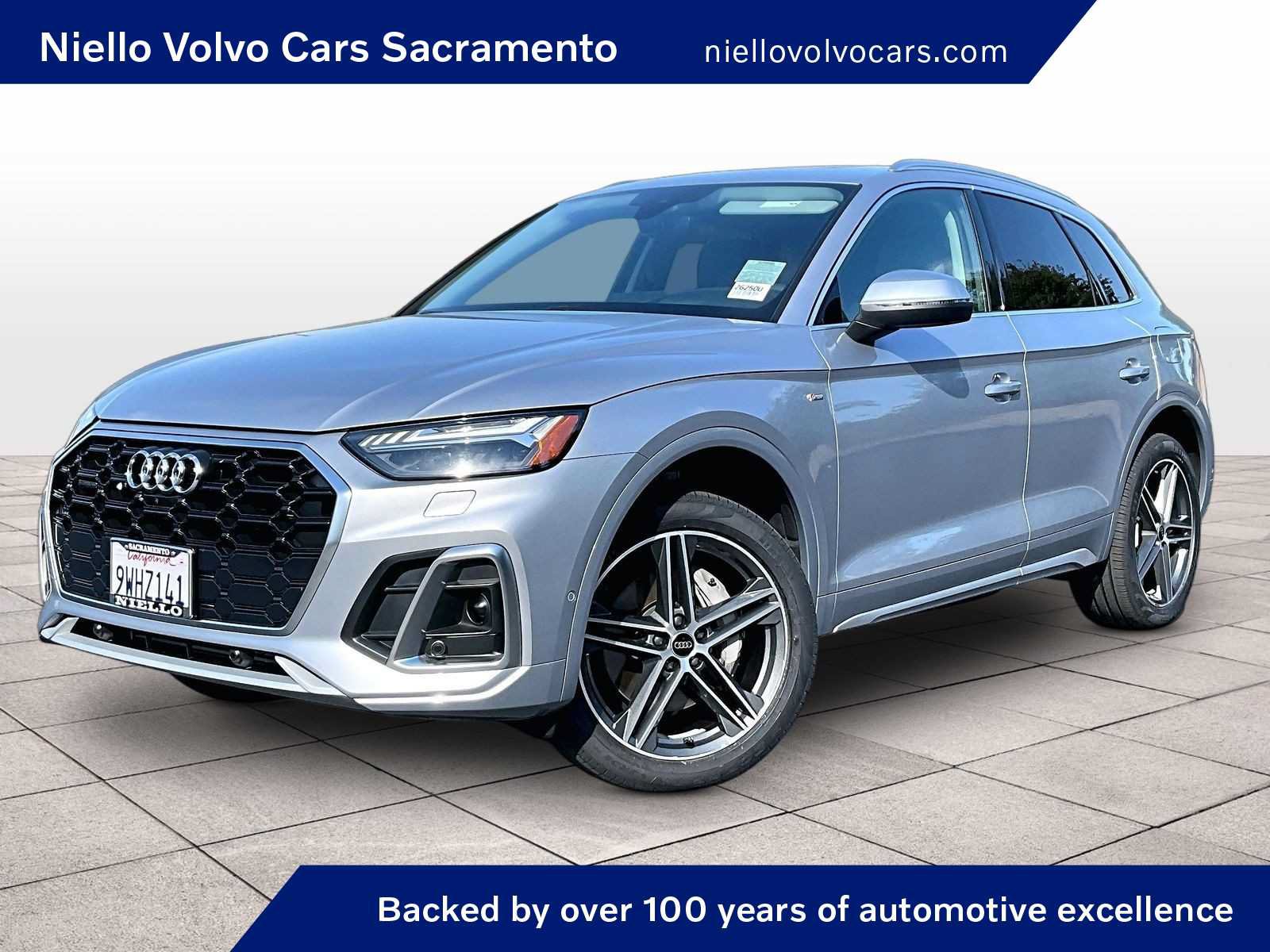 Used 2022 Audi Q5 e Prestige AWD/4WD image 1