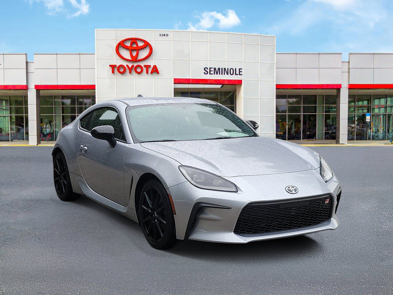 Used 2025 Toyota GR86 Premium RWD image 2
