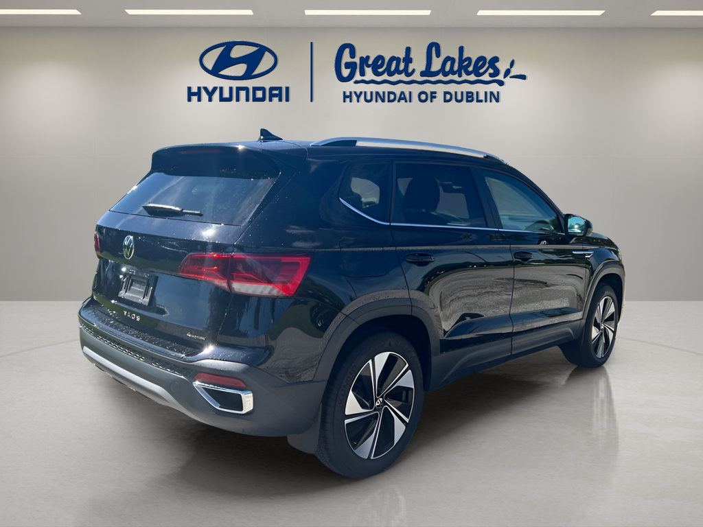 Used 2024 Volkswagen Taos SE AWD/4WD image 5