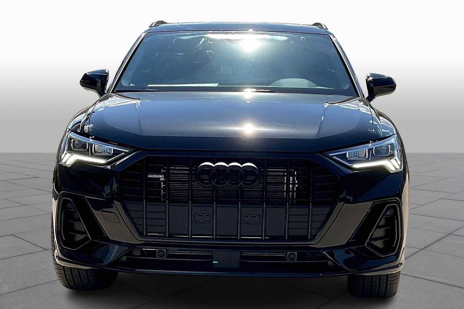 New 2025 Audi Q3 2.0T Premium w/ Convenience Package AWD/4WD image 3