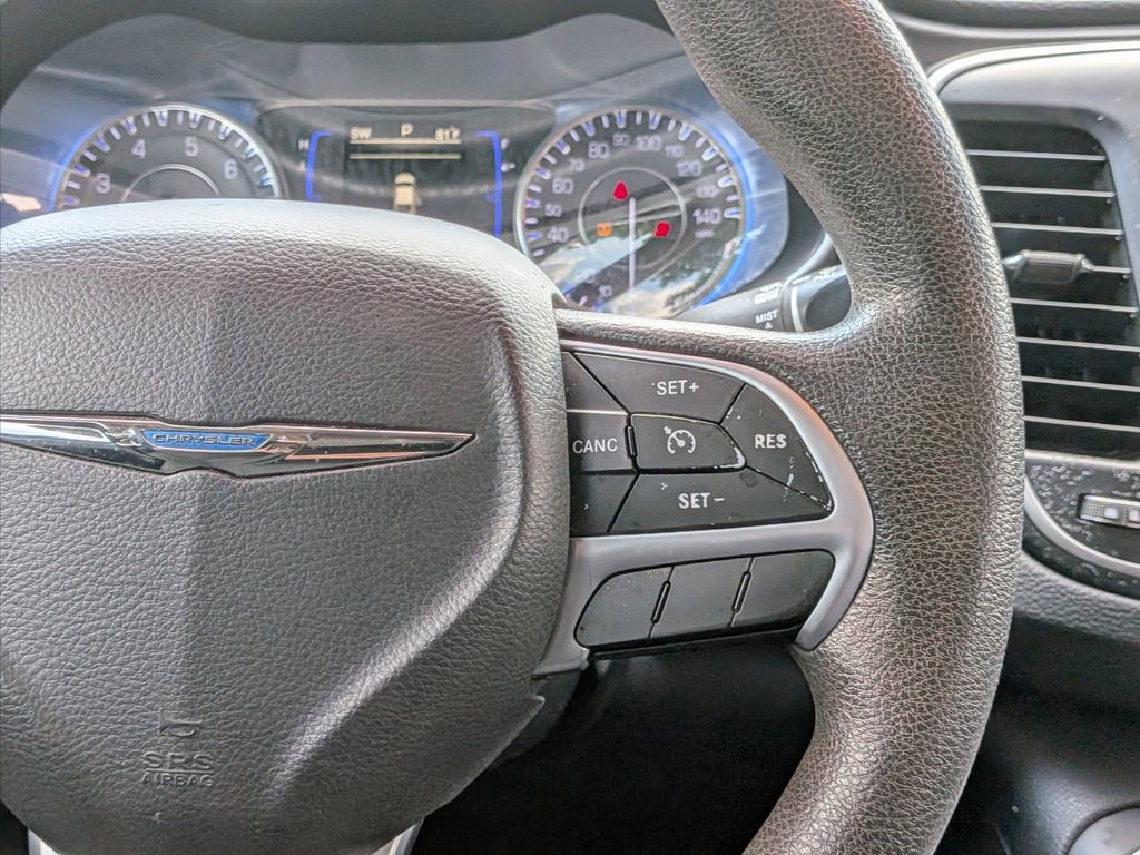 Used 2016 Chrysler 200 Limited FWD image 13