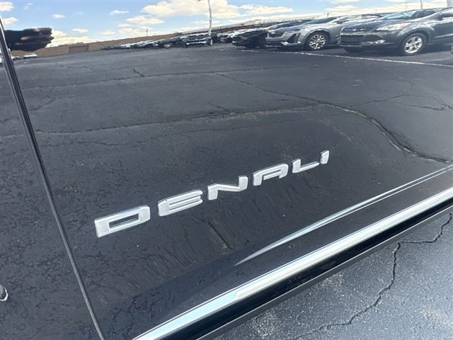 Certified 2026 GMC Yukon XL Denali w/ Denali Reserve Package AWD/4WD image 32