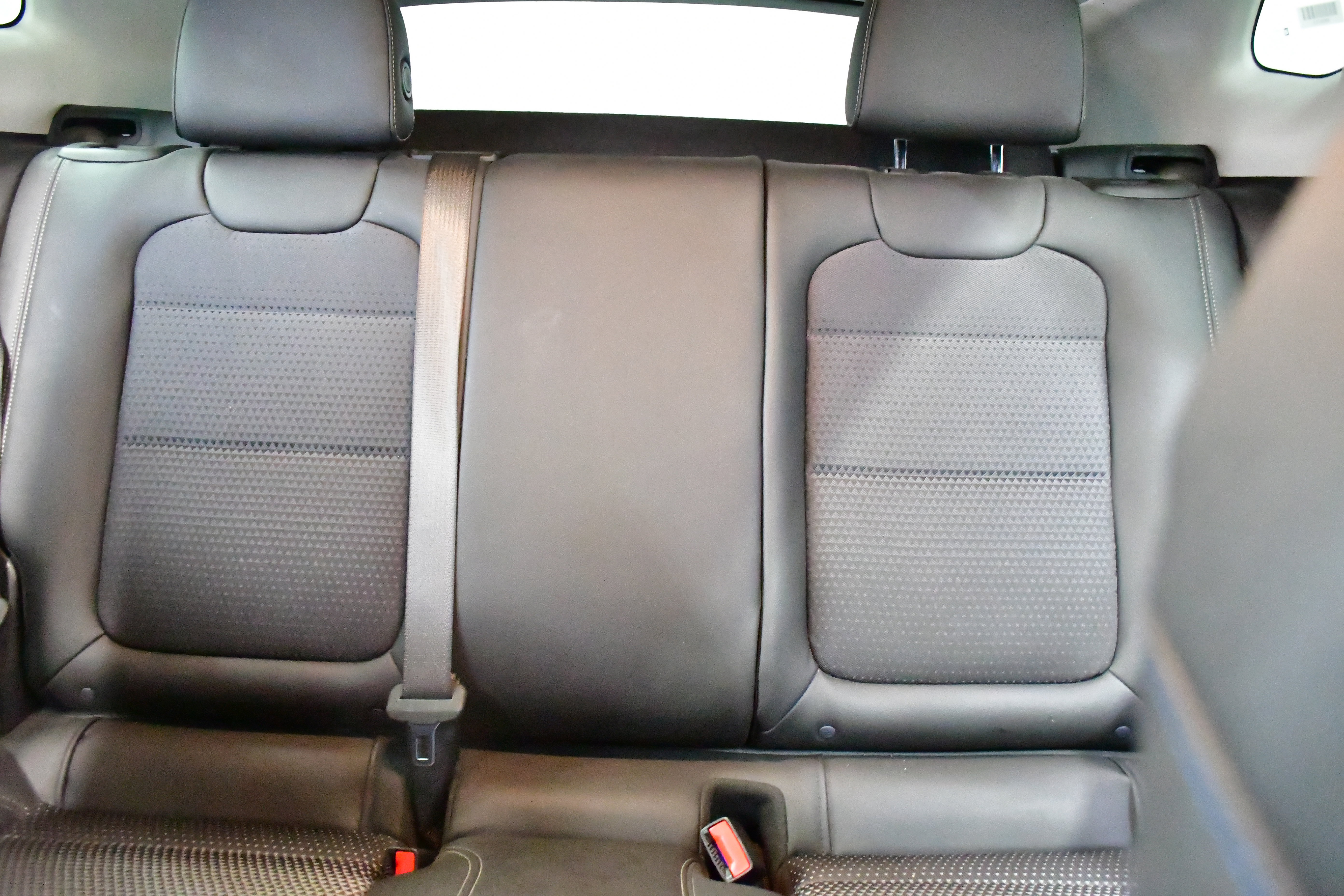 Used 2025 Chevrolet Trax LT w/ LT Convenience Package FWD image 20