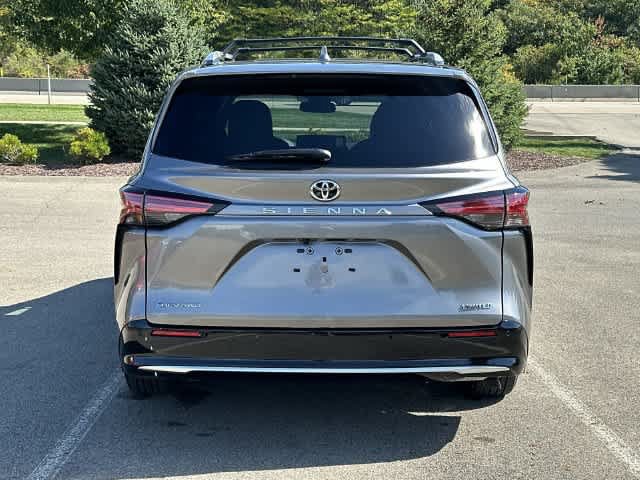 Used 2026 Toyota Sienna Limited AWD/4WD image 4