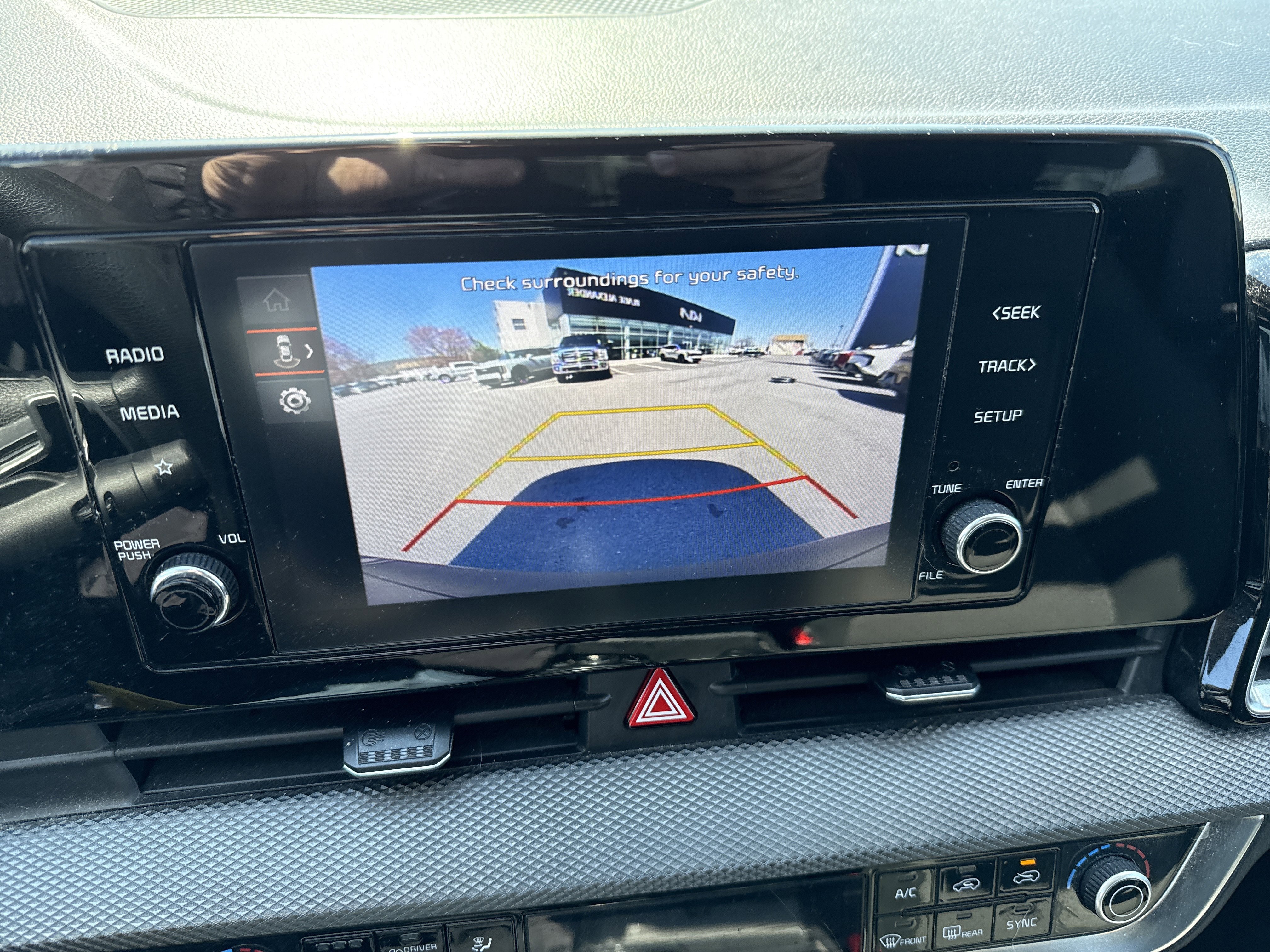 Used 2023 Kia Sportage LX image 26