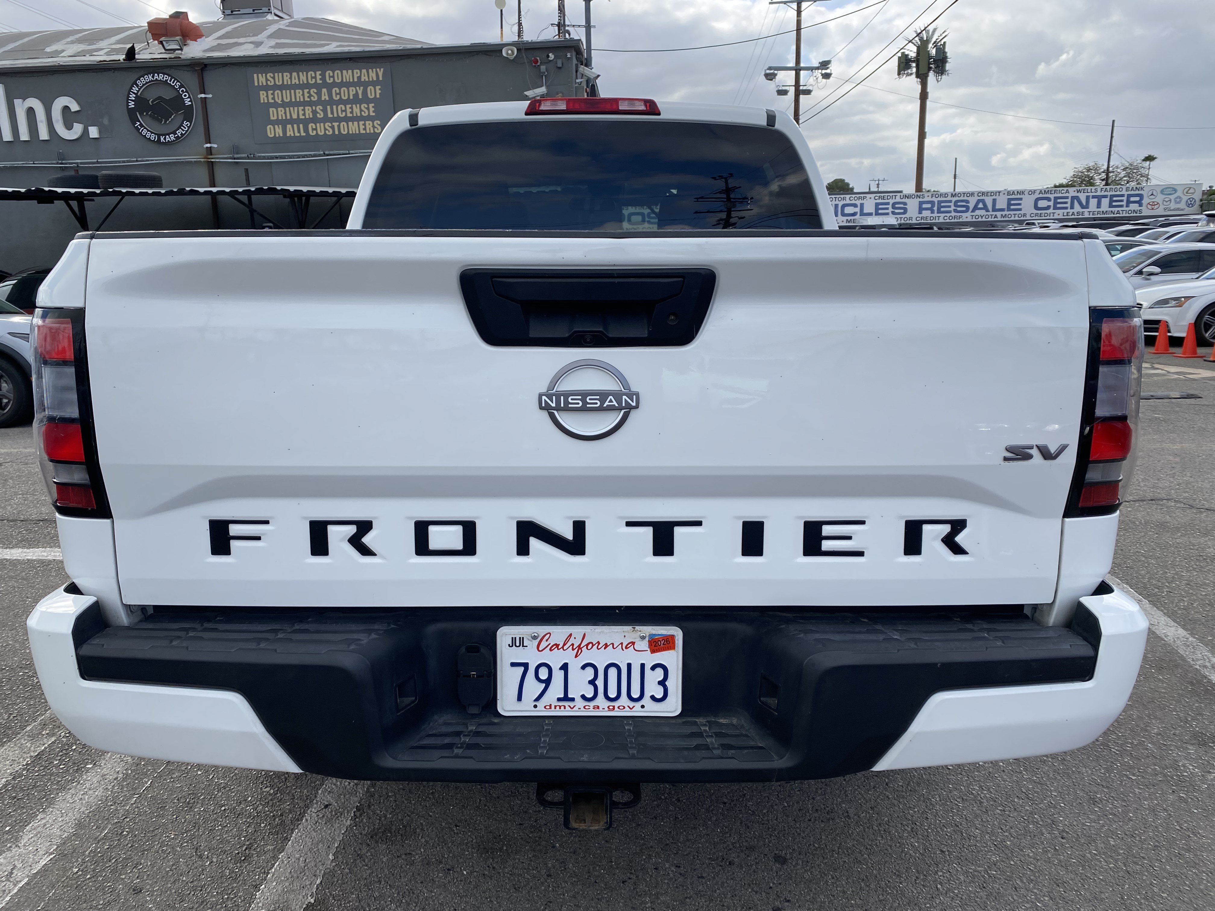 Used 2023 Nissan Frontier SV w/ Graphics Package RWD image 11