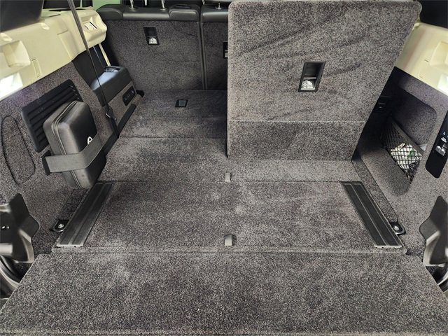 Used 2023 Land Rover Range Rover Long Wheelbase SE image 33