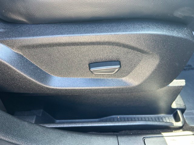 Used 2024 Ford Edge SEL AWD/4WD image 11