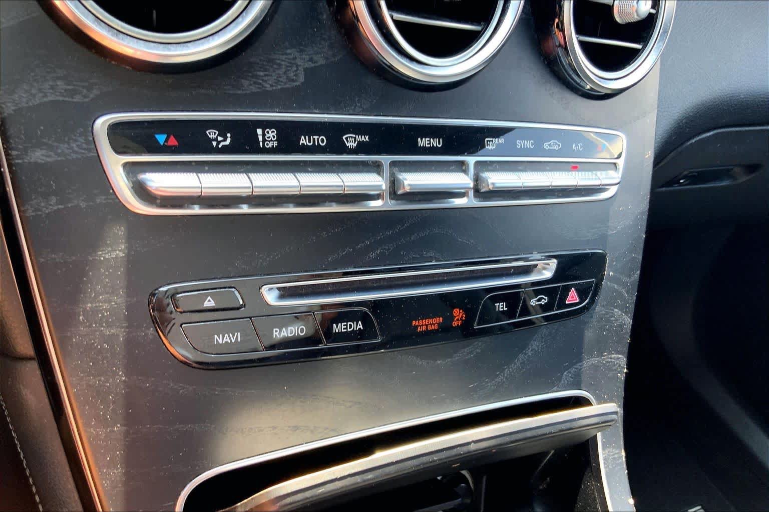 Used 2019 Mercedes-Benz GLC 300 image 31