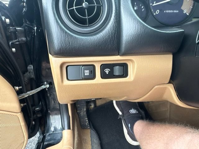 Used 1999 MAZDA MX-5 Miata RWD image 21