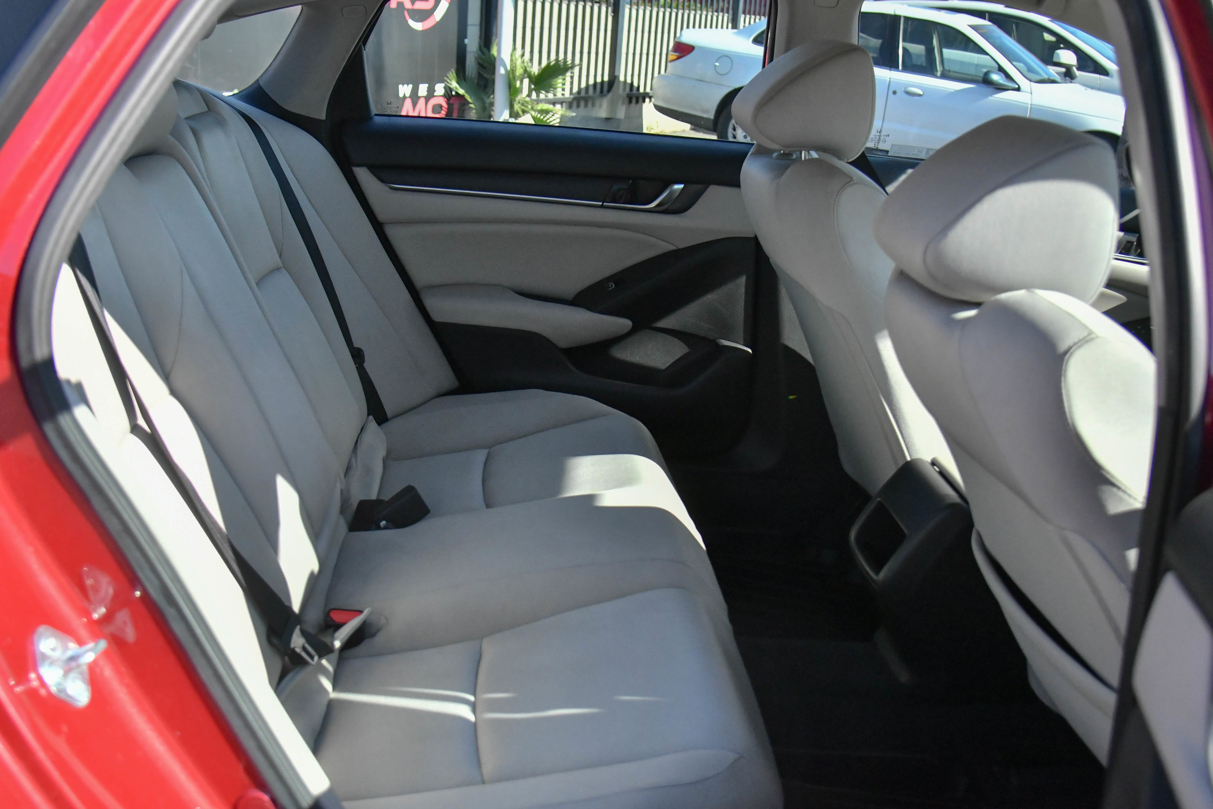 Used 2021 Honda Accord Hybrid image 39