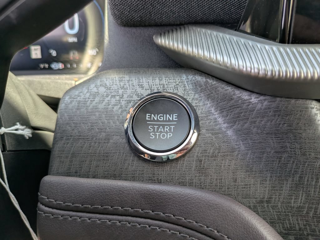 Used 2026 Ford Explorer Platinum RWD image 29